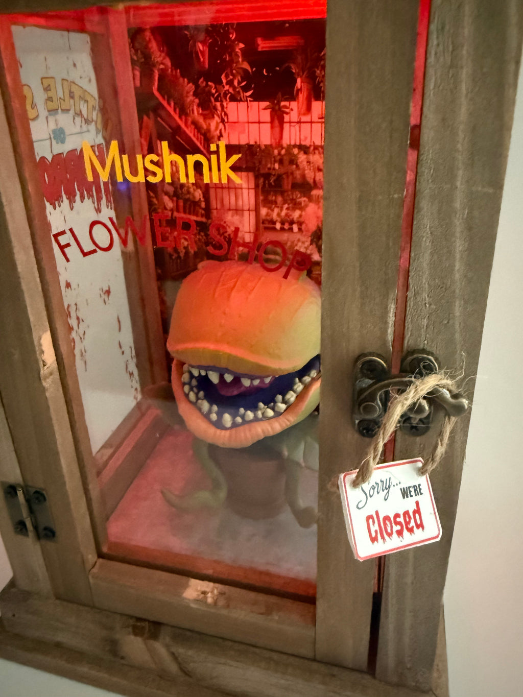 Mushnik’s Flower Shop – LED lighting Little Shop of Horrors Display Lantern